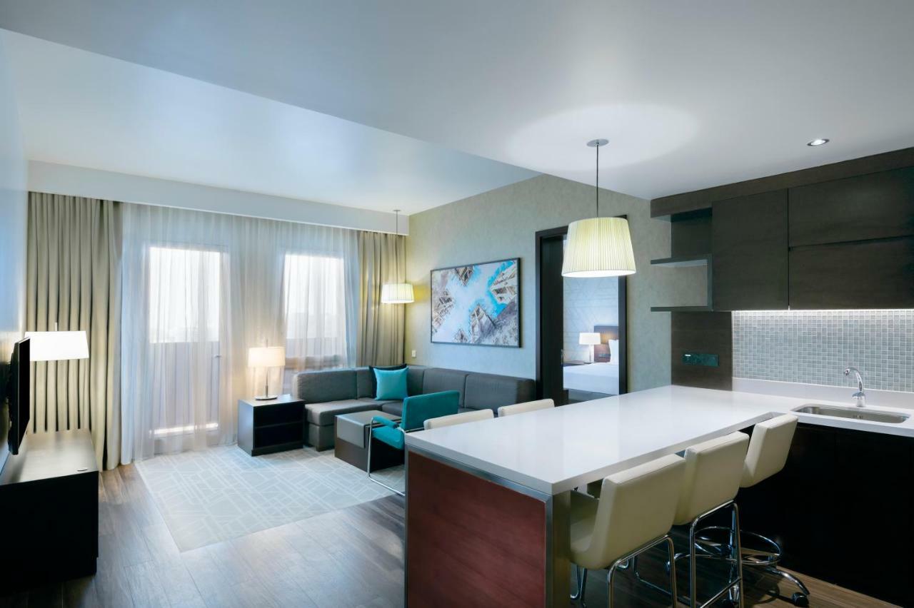 Hyatt Place Dubai Wasl District Residences Buitenkant foto